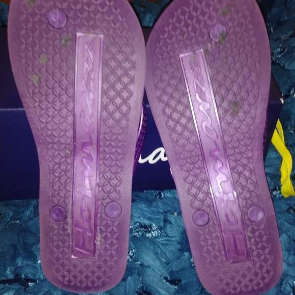 ⚡END OF SUMMER HOTMARZZ metallic purple foot flops - Picture 3 of 9